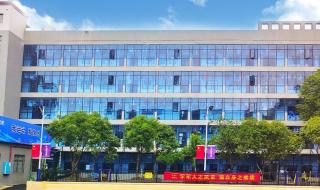 高三复读一般学费多少